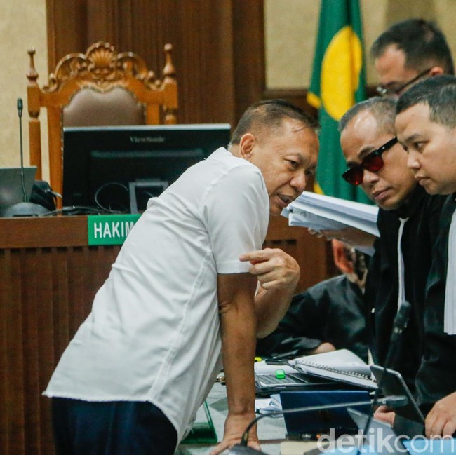 Eks Direktur Bea Cukai Didakwa Rugikan Negara Rp7,3 Triliun dalam Kasus Ekspor CPO
