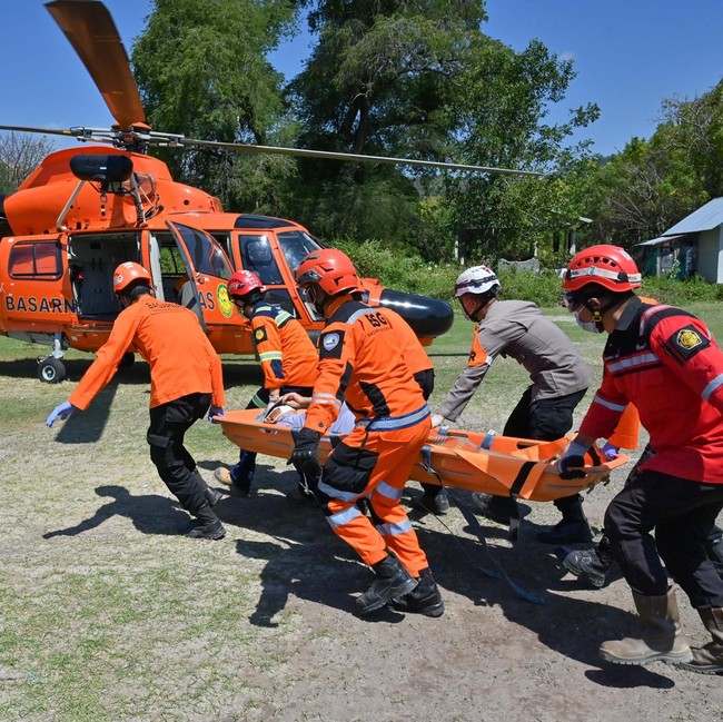 Korban Gempa NTT Dievakuasi dengan Helikopter ke Labuan Bajo