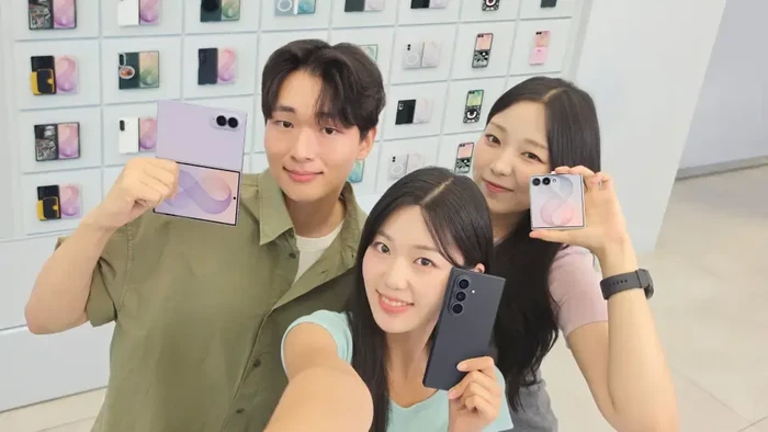 Galaxy Z Fold 8