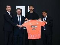 Juventus Datangkan Guglielmo Vicario dari Tottenham Hotspur