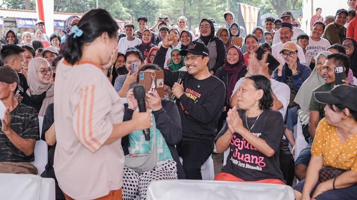 Menteri Sosial (Mensos) Saifullah Yusuf atau Gus Ipul menghadiri Jamuan Rakyat di Aula Kalijodo, Penjaringan, Jakarta Utara, Selasa (18/8/2026).