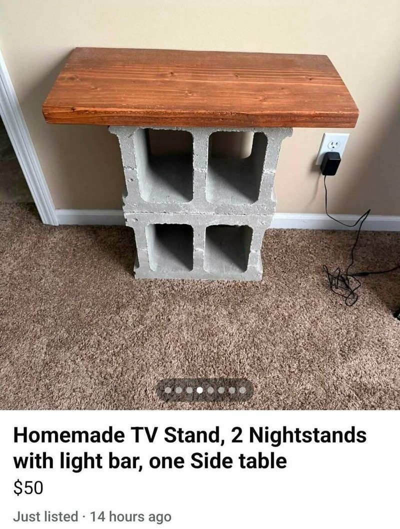 Kadang, apa yang dijual di marketplace bisa sangat di luar nalar. Kayak yang begini ini, nih. Siapa yang minat belinya?