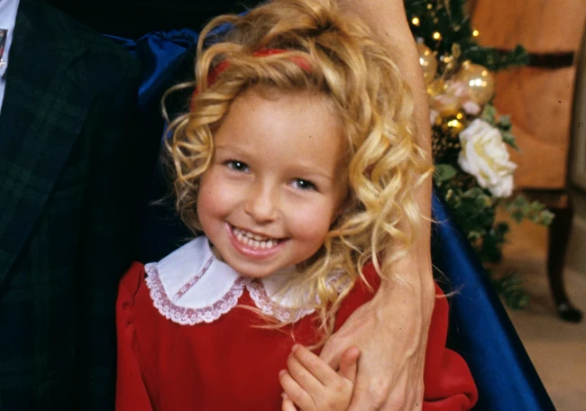 Karier Hayden dimulai sejak kecil dengan menjadi bintang cilik. Ia pertama kali tampil sebagai bintang iklan TV sdi usia 11 bulan. Memasuki usia empat tahun, Hayden sudah bermain dalam serial TV ‘One Life to Live’, dan empat tahun kemudian bergabung dengan serial ‘Guiding Light’. Foto: Disney General Entertainment Con