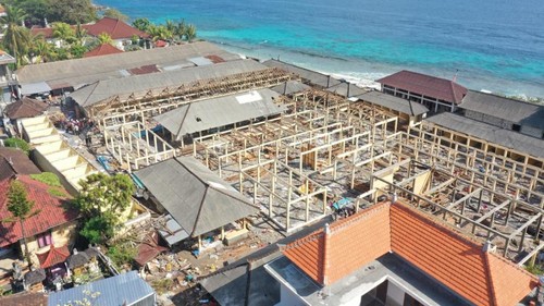 Kondisi pasar Mentigi yang sudah dibongkar di Nusa Penida, Klungkung, Bali, Selasa (18/8/2026).