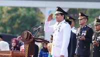 Lucky Hakim Soal Gelar Upacara HUT RI Tanpa Fasilitas Khusus-Mau Dipeluk ODGJ