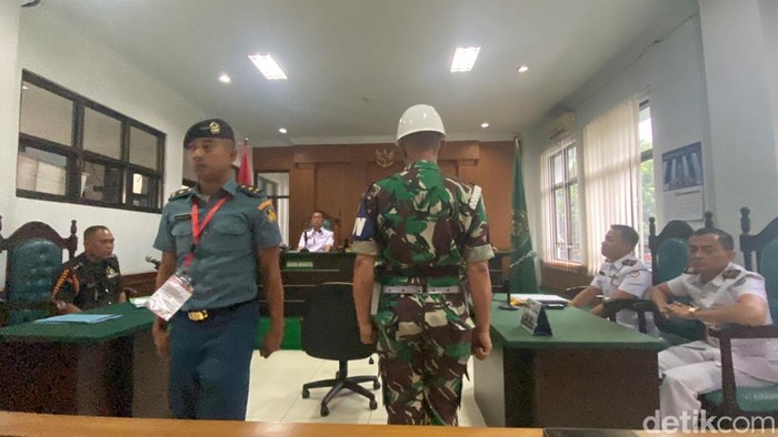Suasana Sidang Klemensi kasus Mayor Laut Faisal Mulia, yang didakwa selundupkan sabu pakai Pesawat TNI AL.