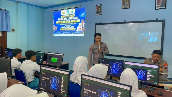 Polres Bojonegoro edukasi ratusan pelajar SMA