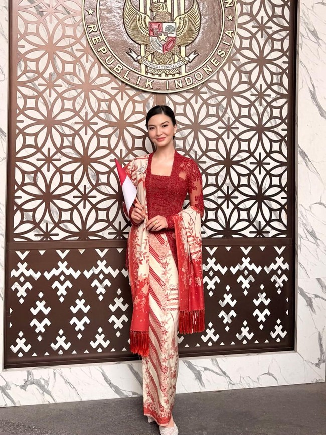 Raline Shah hingga Aura Kasih Berkebaya Merah di Upacara HUT Ke-81 RI