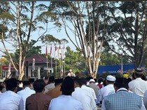 Kemarau-Karhutla Masih Menghantui, Ratusan Warga Kobar Salat Istisqa