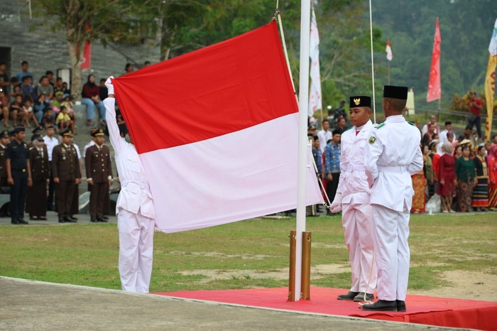 Upacara HUT Ke-81 RI di PLBN Jagoi Babang