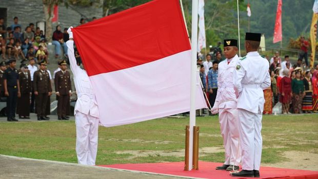 Upacara HUT Ke-81 RI di PLBN Jagoi Babang
