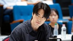 Yoo Ah In, Lee Jun Hyuk, & Cast K-Movie Vampir Baca Naskah Perdana