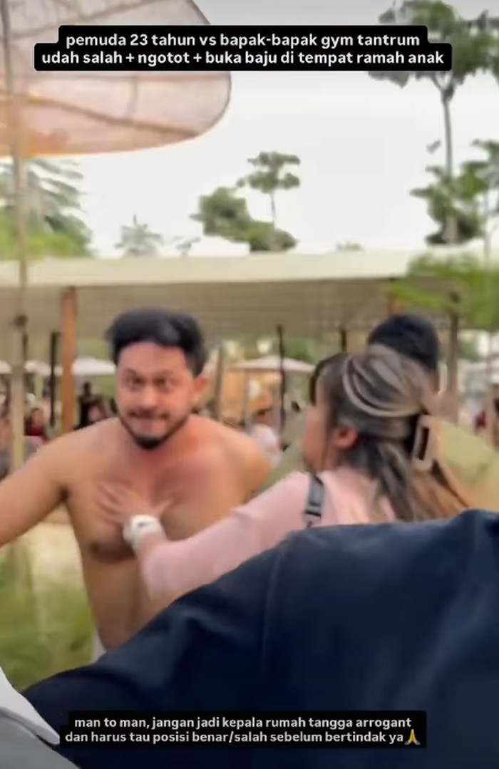 Viral cekcok gegara parkir