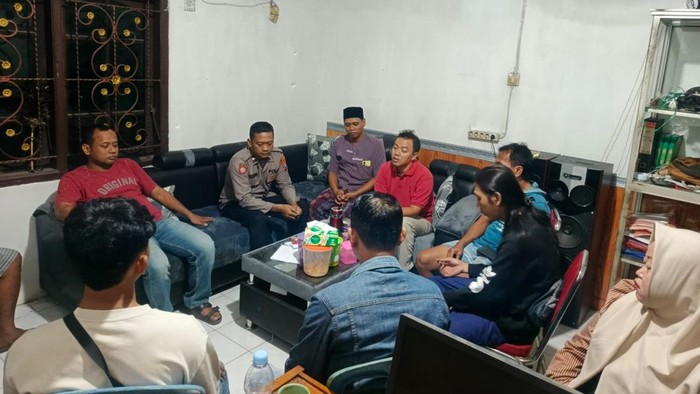Warga Putatlor, Menganti melakukan mediasi
