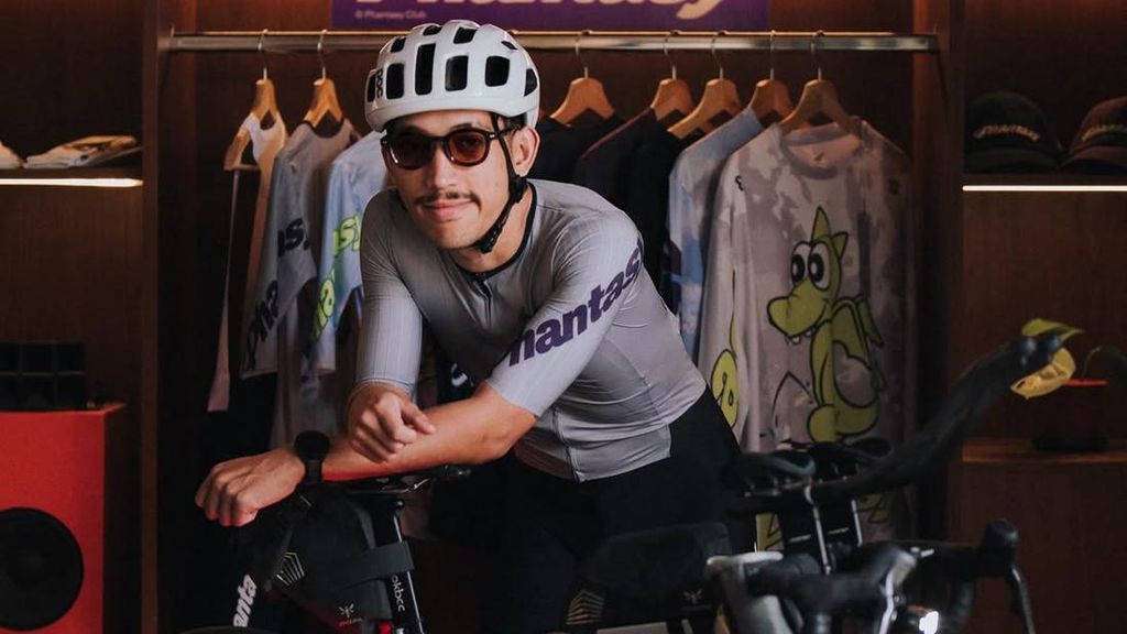 Putra Melly Goeslaw, Ale, Ikut Bentang Jawa Bersepeda dari Carita-Banyuwangi