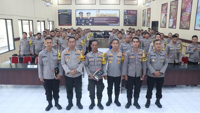 Arahan kepada Bhabinkamtibmas Polres Blitar Kota