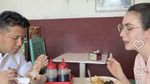 Arumi Bachsin Hobi Kulineran Tradisional, Makan Bubur hingga Mukbang Penyetan