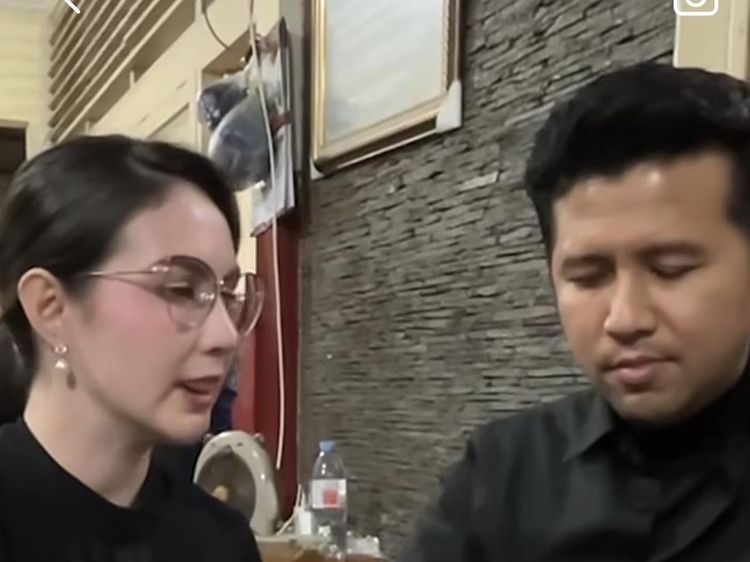Arumi Bachsin Hobi Kulineran Tradisional, Makan Bubur hingga Mukbang Penyetan