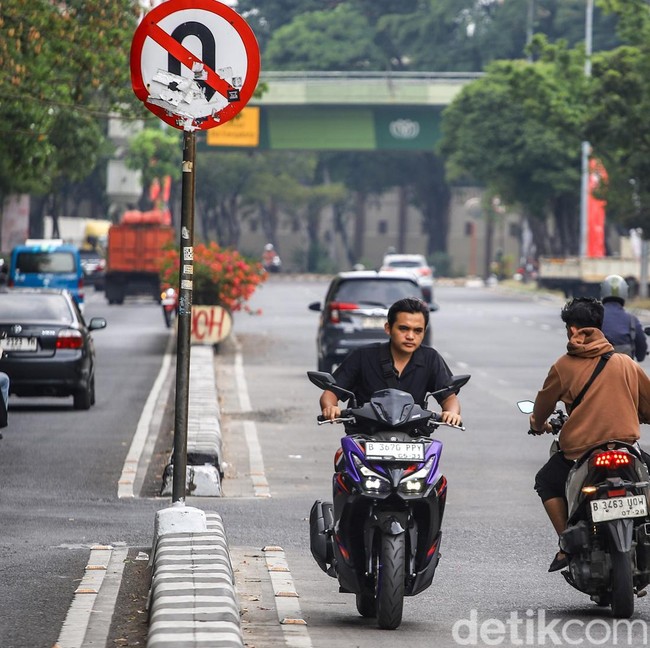 Duh, Pengendara Jakarta Masih Sering Lawan Arah dan Tanpa Helm