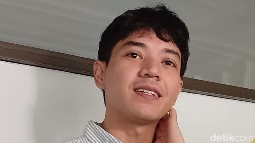 Aktor Elryan Carlen Diperiksa Polisi, Laporkan Eza Gionino Dugaan Penganiayaan