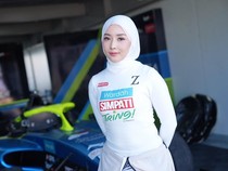 Voom! Ine Rosdiana Kini Jadi Pebalap Mobil Usai Akting
