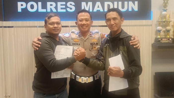 Sopir truk dan bus yang viral di Nglames Madiun dimediasi polisi