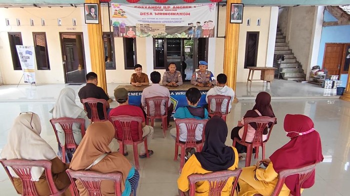 Kegiatan cooling system untuk menjaga keamanan dan ketertiban masyarakat (kamtibmas) di Gresik.