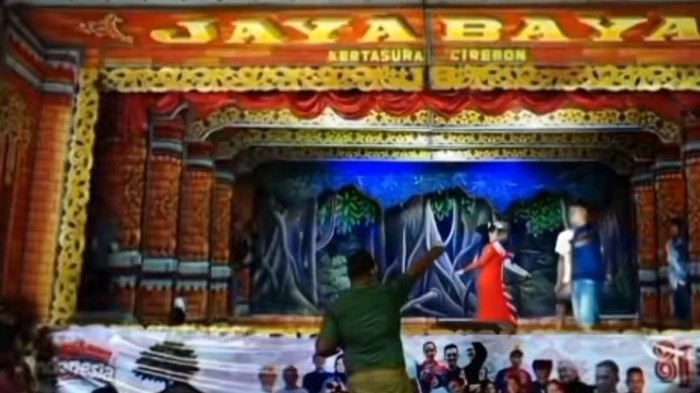 Keributan yang dilakukan oknum Satpol PP saat pagelaran sandiwara