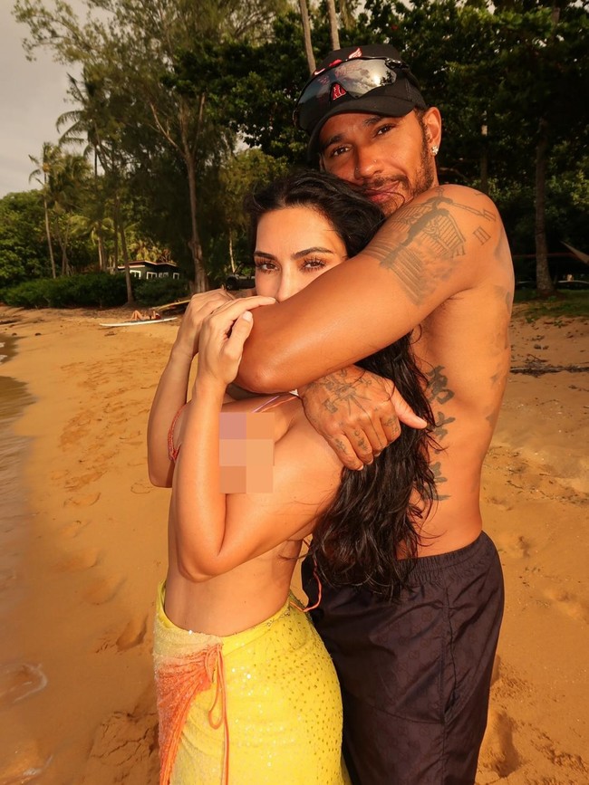 Potret Bucin Kim Kardashian dan Lewis Hamilton Pamer Kemesraan Saat Liburan