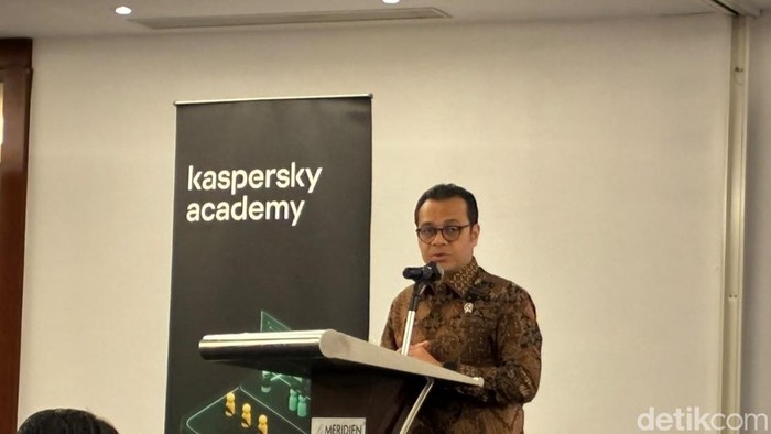 Nezar Patria Wakil Menteri Komdigi