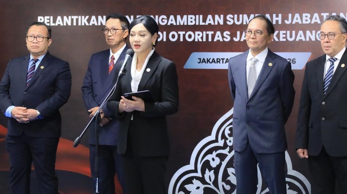 Pelantikan Henry Rialdi sebagai Deputi Komisioner Pengaturan dan Pengawasan Bursa Mineral dan Komoditas Strategis