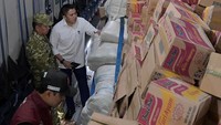Seskab: Pagi Ini 65 Ton Logistik Diberangkatkan, Total 253 Ton Logistik Bantuan Tiba di NTT