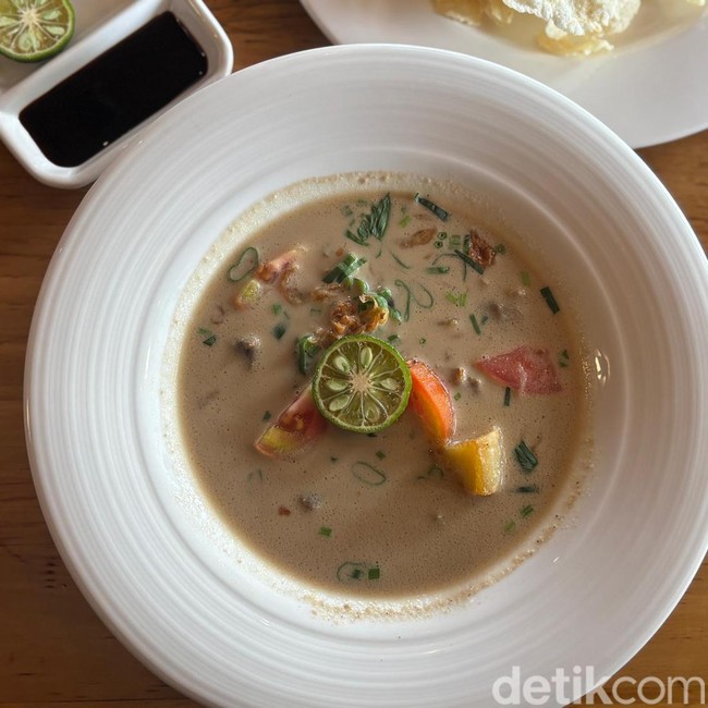 Baru Buka! Steakhouse Ini Punya Steak MB9+ hingga Soto Betawi Wagyu