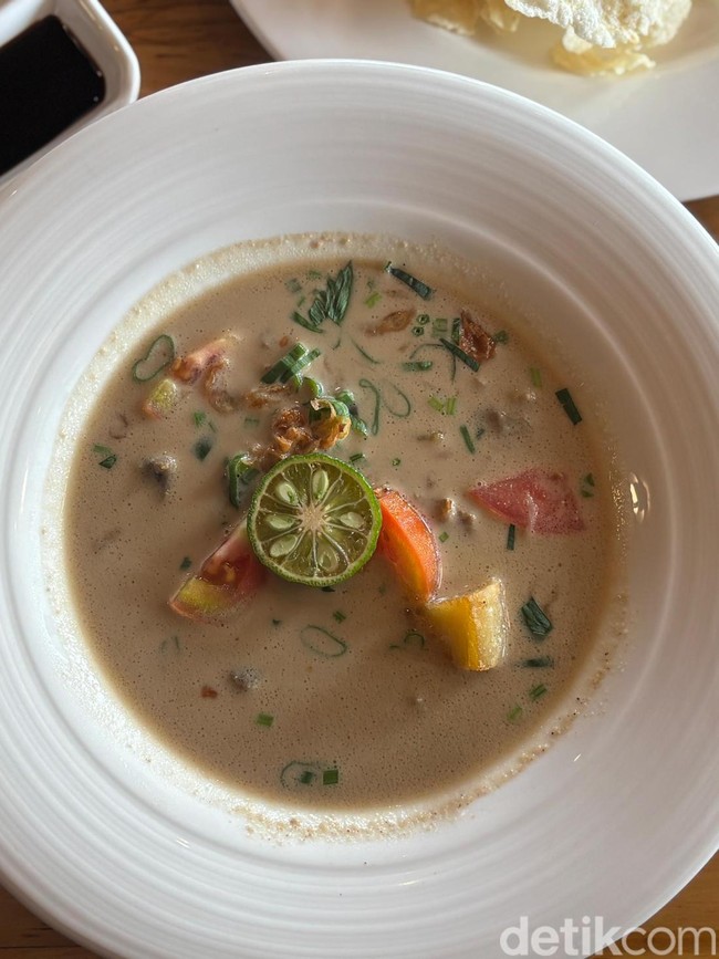 Baru Buka! Steakhouse Ini Punya Steak MB9+ hingga Soto Betawi Wagyu