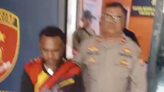 Polisi Amankan Pria Bugil yang Viral Pukuli Pemotor di Lenteng Agung