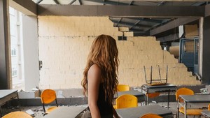 Beberapa hari terakhir, pelantun Hips Dont Lie itu mengaku melihat berbagai pihak yang mendukung bagi pemulihan kembali warga Kolombia. Dia pun menyalurkan dana sebesar Rp 15,7 miliar bagi sekolah yang rusak agar anak-anak kembali bersekolah. Foto: Shakira/ Instagram