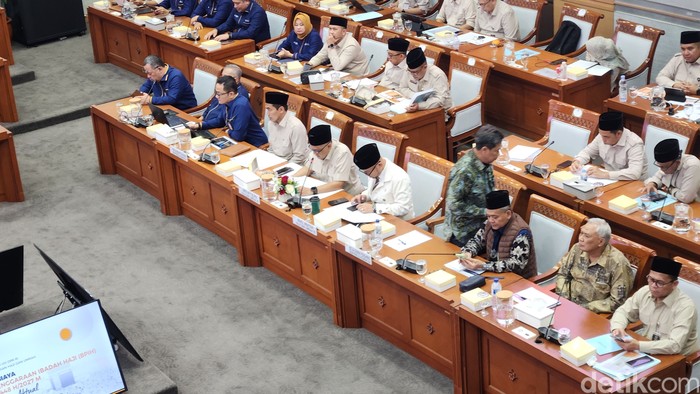 Rapat Komisi VIII DPR RI dengan Kemenhaj, di Kompleks Parlemen, Senayan, Jakarta, Rabu (19/8/2026).