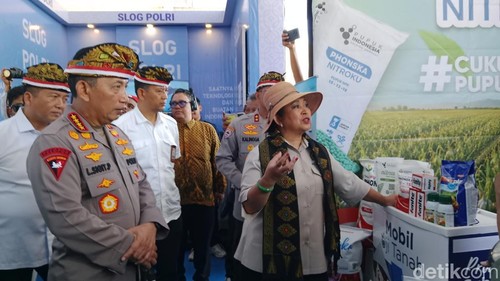 Rombongan Kapolri, Menko, Menteri Pertanian dan Ketua Komisi IV ketika berkunjung ke Sembalun, Lombok Timur, NTB. Rabu (19/8/2026).