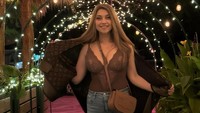 Sarah Azhari bersyukur setiap ke Indonesia dapat pekerjaan. Ya kadang ada job alhamdulillah sih, ujarnya. (Foto: dok Instagram sazarita)