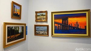   Pameran ini menampilkan sekitar 150 karya lukisan dari 27 seniman yang tergabung dalam komunitas tersebut. Ratusan karya tersebut menghadirkan beragam gaya dan tema dari masing-masing seniman.