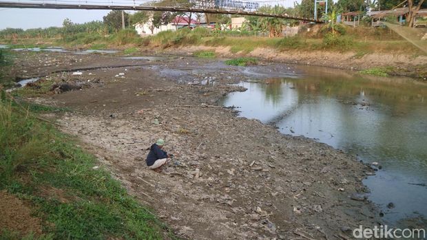 Situasi Sungai Silugonggo tepatnya di wisata Bestari tampak mengering, Rabu (19/8/2026). Situasi Sungai Silugonggo tepatnya di wisata Bestari tampak mengering, Rabu (19/8/2026).