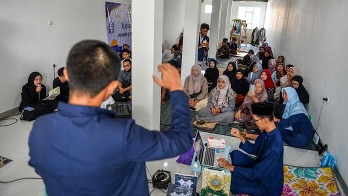 Sosialisasi Al-Quran isyarat di Bandung