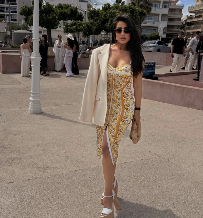 Influencer Maroko Soukaina Janah alias Soukaina Glamour harus menerima hukuman 10 bulan penjara setelah tersandung video yang dinilai melanggar kesusilaan publik. Tak hanya dipenjara, influencer dengan lebih dari 1 juta followers itu juga dilarang menggunakan media sosial selama tiga tahun. Foto: dok. Instagram glamour_by_soukaina