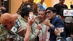 Momen The Dudas-1 Nyanyi Cinta Ini Membunuhku Bareng DMasiv