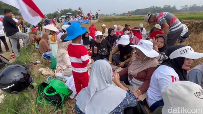 Tradisi Botram Salembur di Ciamis