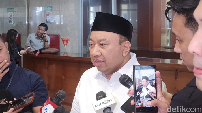 Wakil Ketua Komisi X DPR Lalu Hadrian Irfani