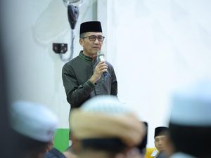 Palembang Diselimuti Kabut Asap, Ratu Dewa Akan Bagikan 10 Ribu Masker Besok
