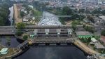 Air Kali Bekasi Menghitam, Berbusa dan Bau!