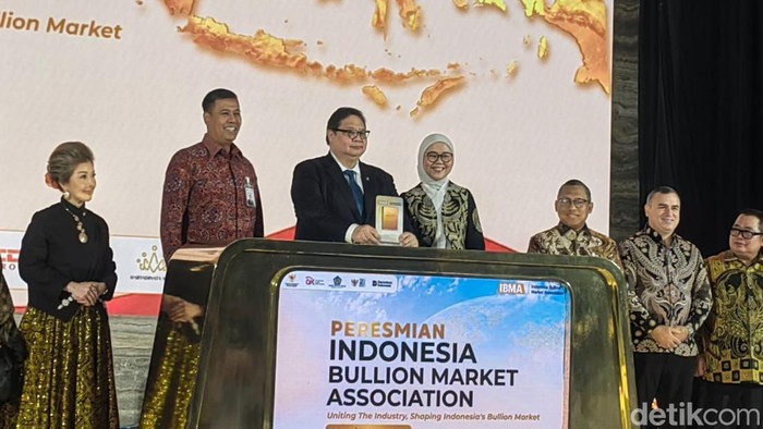 Indonesia Bullion Market Association (IBMA) resmi diluncurkan denganSelfie Dewiyanti sebagai ketua. Asosiasi ini menjadiwadah koordinasi bagi para pelaku ekosistem emas nasional.