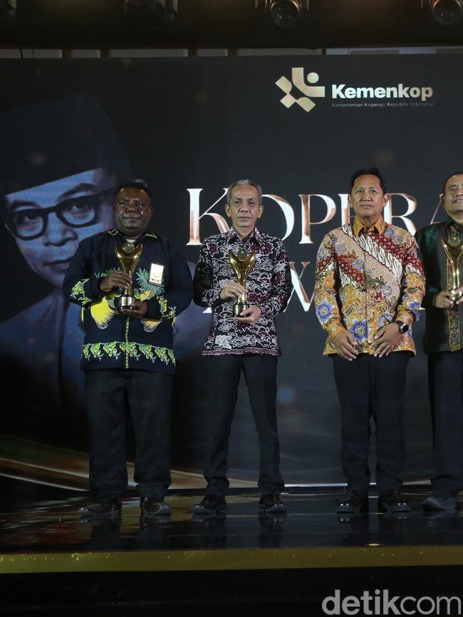 4 Kepala Dinas Koperasi Raih Penghargaan Koperasi Awards 2026